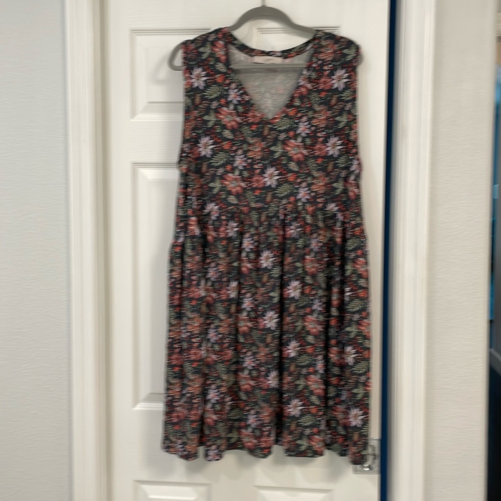 Loft dress, multi color floral print on a grey background. Very soft fabricic
